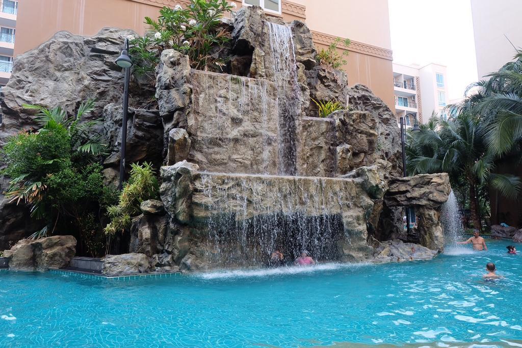 Atlantis Condo Resort Jomtian Pattaya Praia de Jomtien Exterior foto